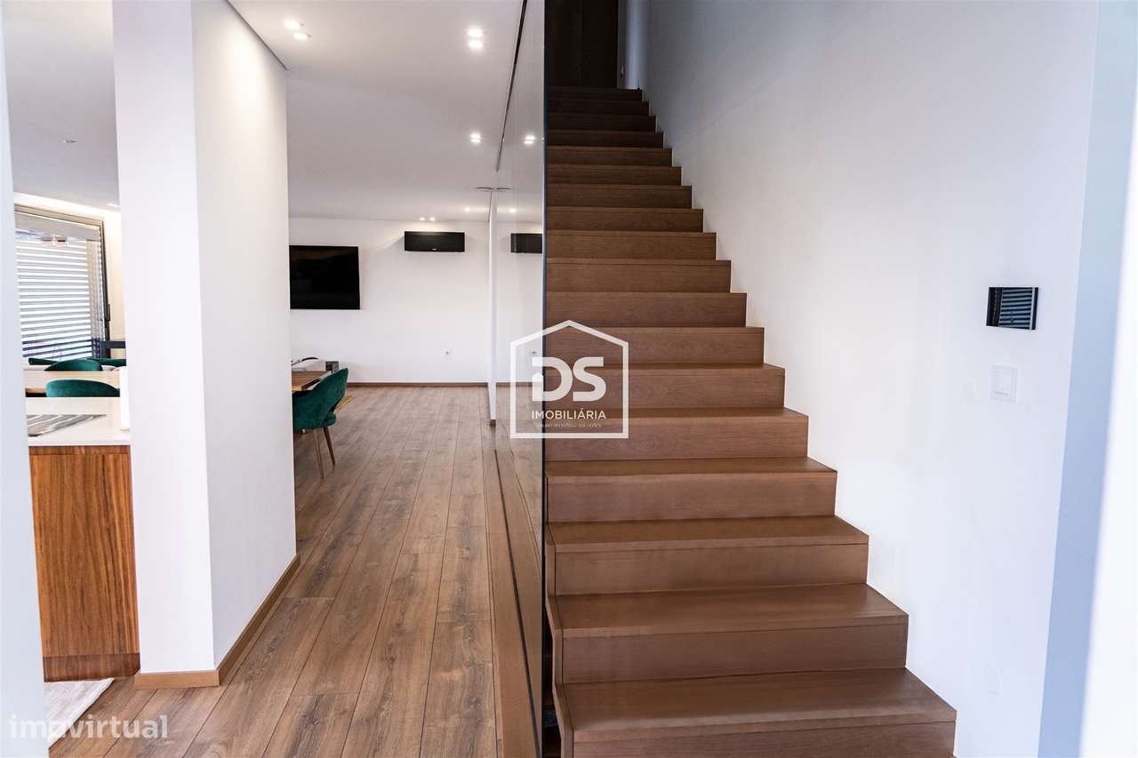 MORADIA DE LUXO T3 + ESCRITORIO - CENTRO DE PAÇOS DE FERREIRA-35