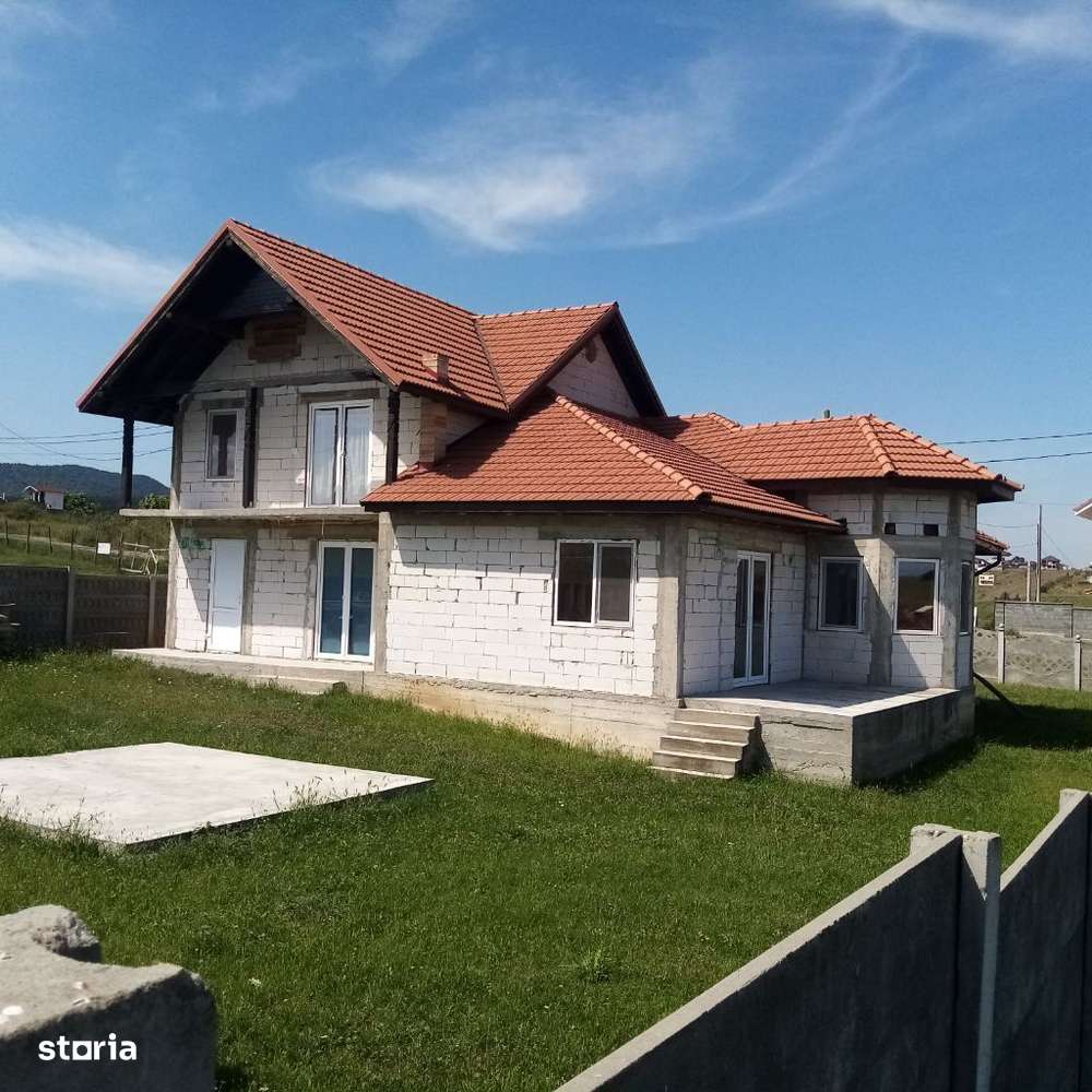 Vilă P+E+M și teren 780 mp,Deva-6