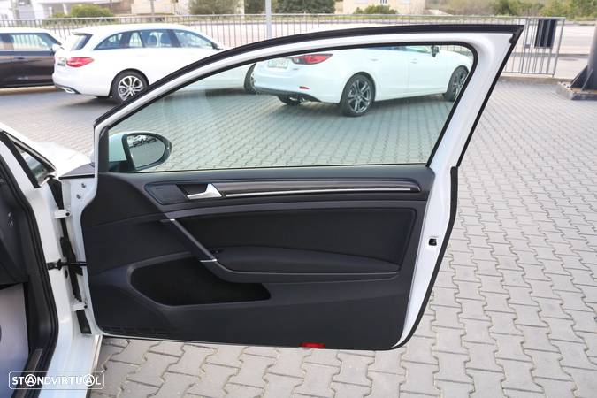 VW Golf GTI (BlueMotion ) - 26