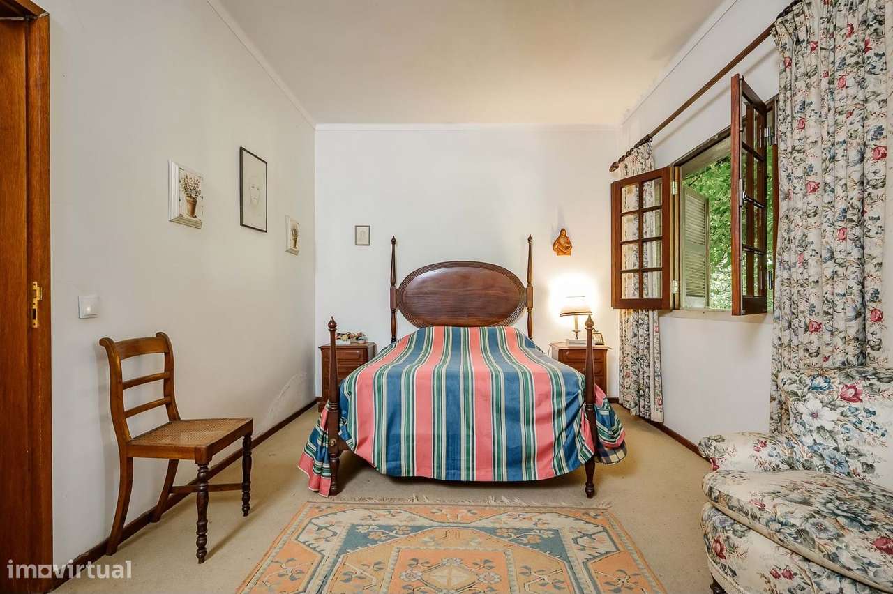 Moradia T4 com Jardim e Vista de Campo na Golegã-20