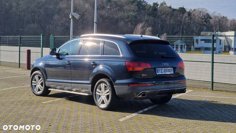 Audi Q7 3.0 TDI Quattro Tiptronic - 11