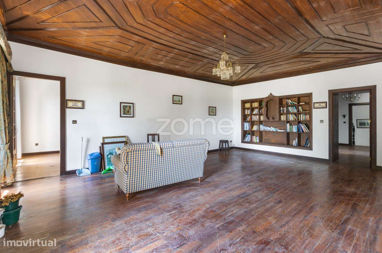 Quinta centenária com solar + duas moradias e capela - Grande imagem: 4/35