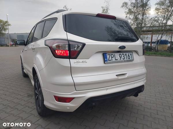 Ford Kuga 2.0 TDCi AWD ST-Line - 6