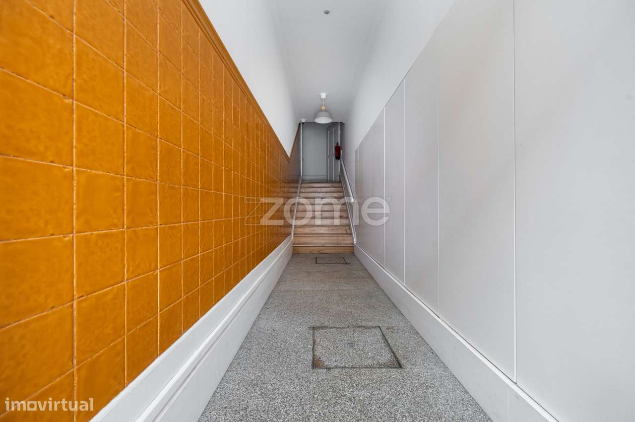 Apartamento T2 à Venda com terraço – Junto ao Coliseu do Porto - Grande imagem: 4/20