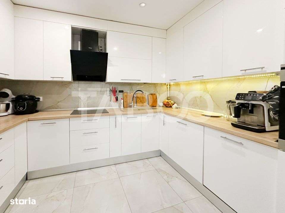 Vanzare apartament cu 3 camere cu parcare cartierul Iris zona Oasului - Imagine principală: 4/9