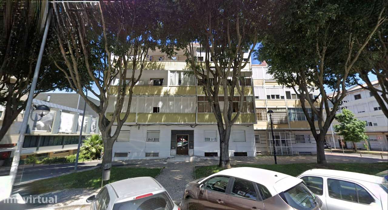 T1 Damaia | Renovado | Central-8