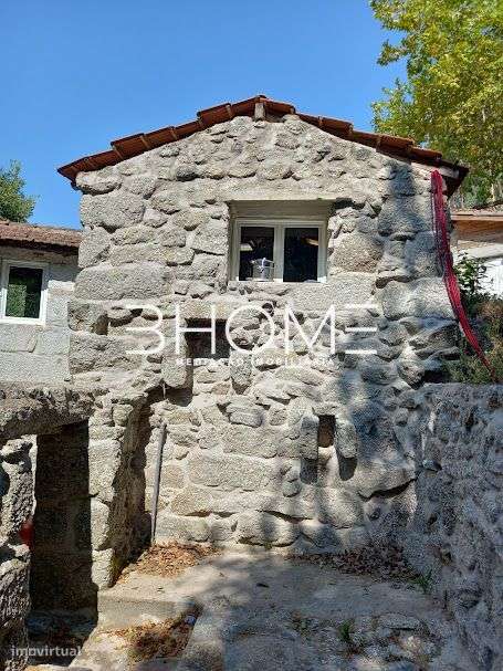 Quinta c/ 18.000m2, Casa Recuperada, c/ Moinhos, localizada em Ribeiro-5