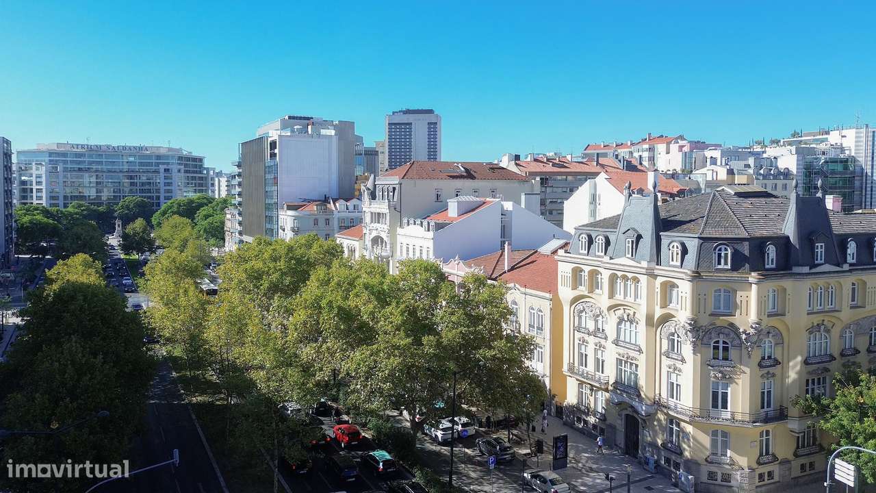 Apartamento T2 com elevador, Avenida da República, Lisboa-19