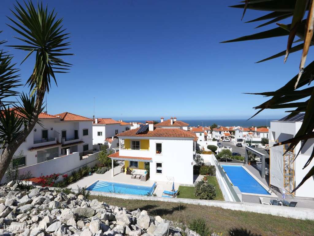 Magnífica Moradia T4 com piscina na Tapada | Sítio da Nazaré-42