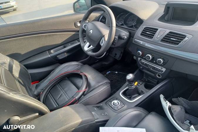 Consola centrala Renault Megane 3  [din 2008 pana  2014] Cabriolet 2- - 6