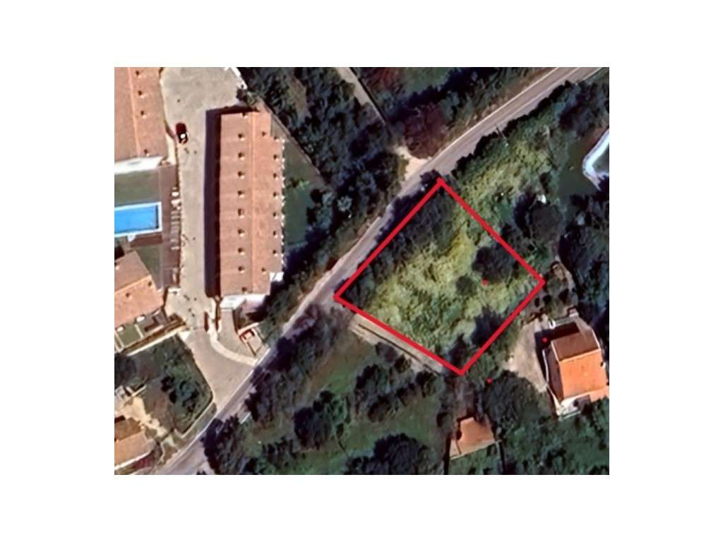 Excelente Lote de Terreno para Construção de Prédio com Licença de ... - Grande imagem: 2/13