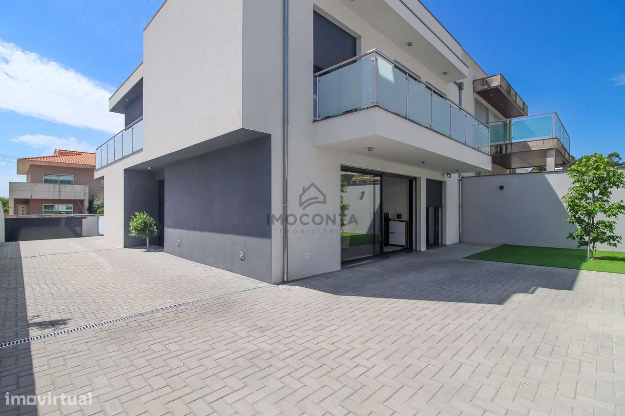 Moradia T5 Nova em Baguim do Monte - Grande imagem: 3/38