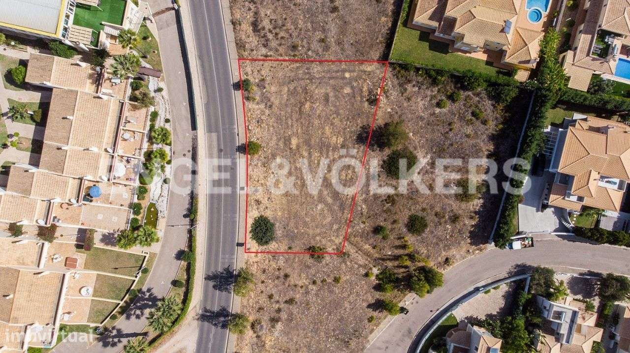 Terreno a pé da Praia de São Rafael - Grande imagem: 5/5