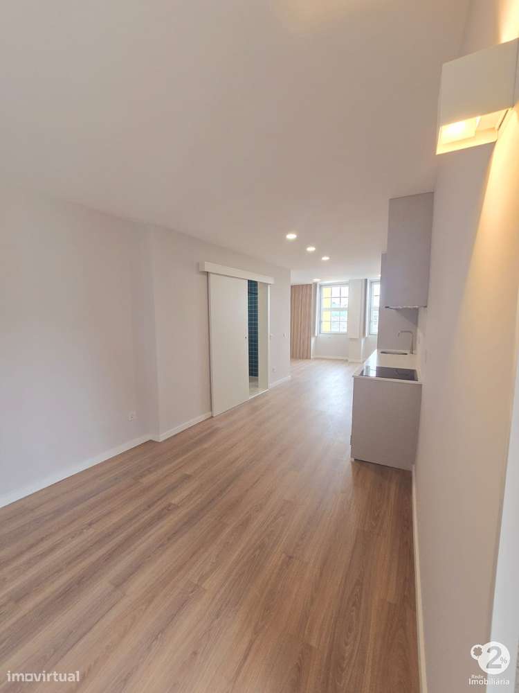 Andar Moradia totalmente remodelada - Grande imagem: 5/18