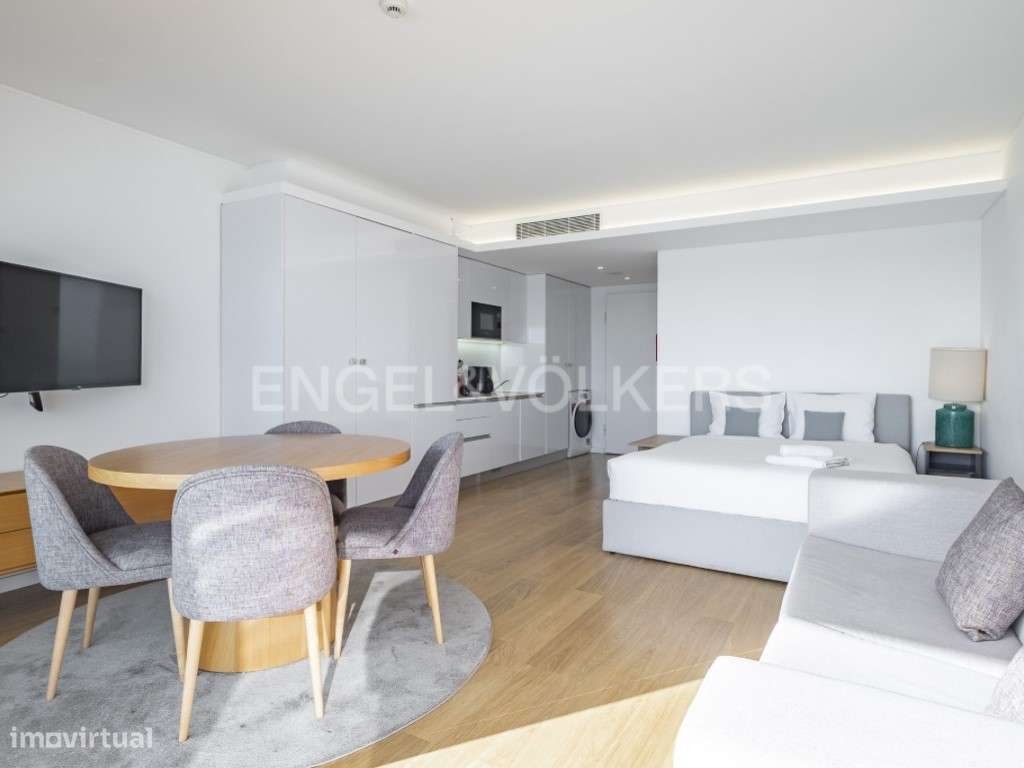 Estúdio T0 em Primeira Linha de Mar Sesimbra - Grande imagem: 4/25