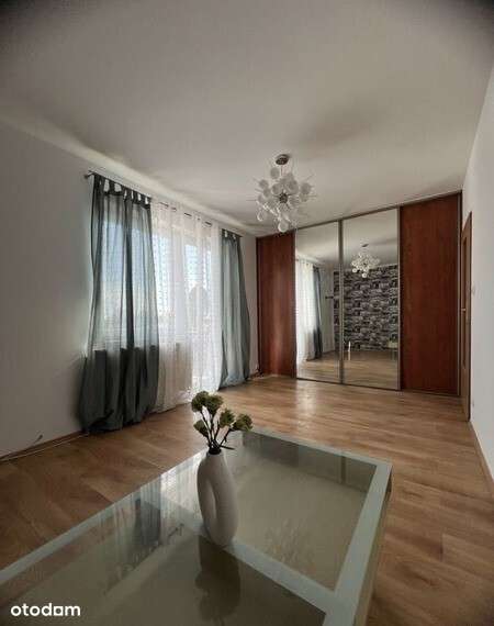 Przestronne mieszkanie! - Pełny obrazek: 2/7