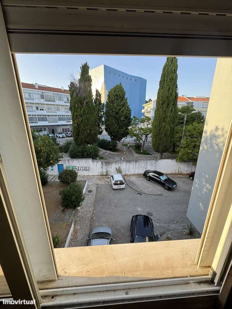 Arrenda-se quarto em Almada - Grande imagem: 5/12