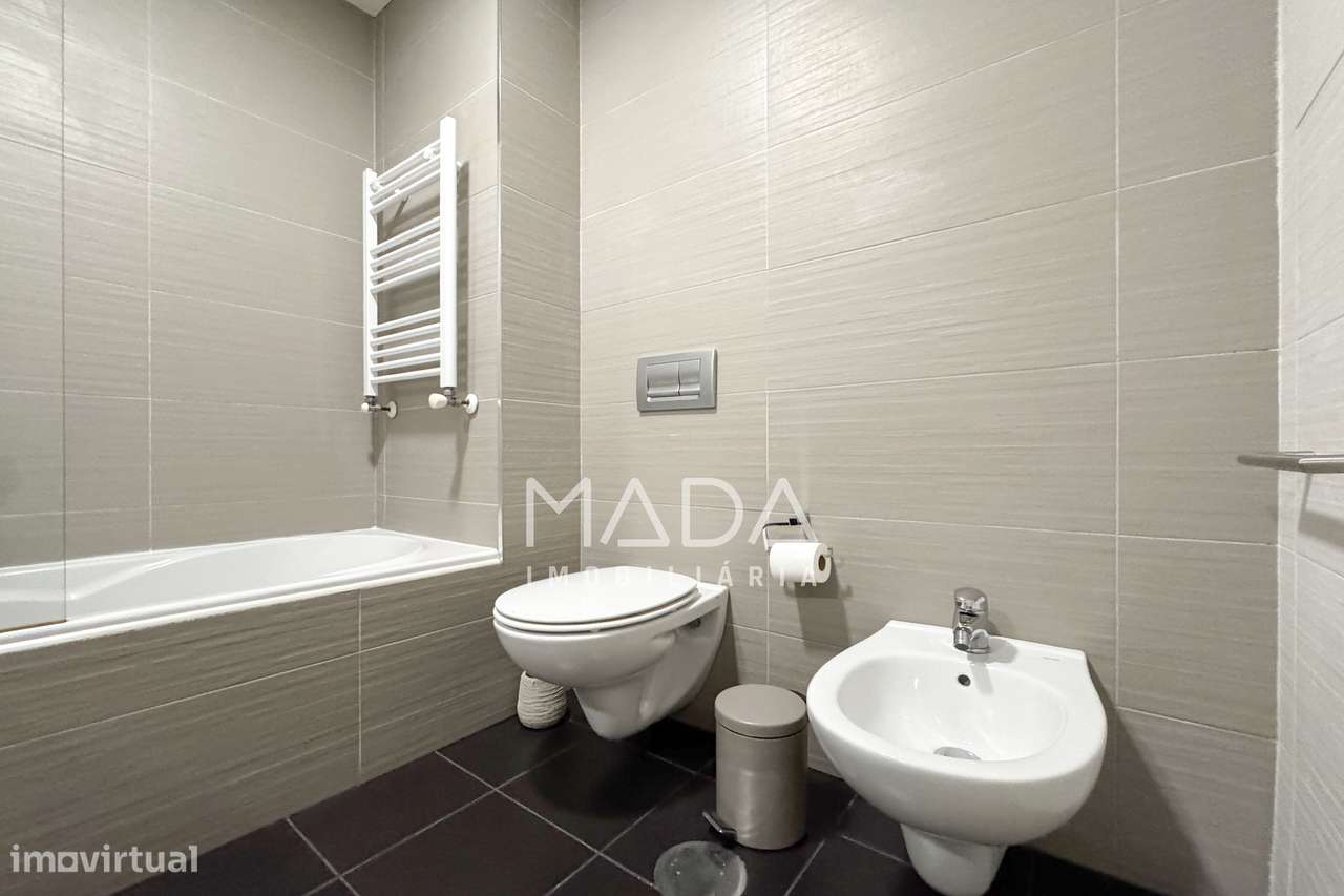 Apart. de luxo T3 (último piso) c/vistas p/Castelo de Guimarães-23