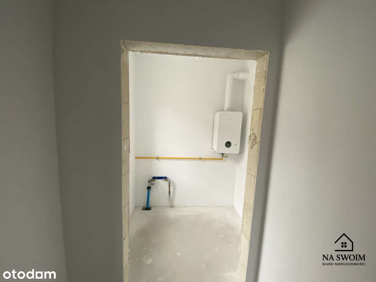 Nowoczesny dom z ogródkiem i garażem – 4 sypialnie-15