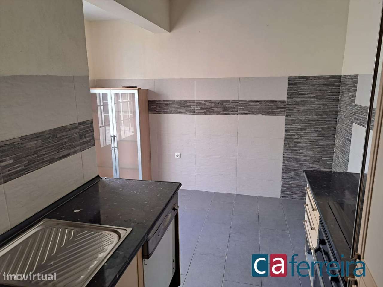 Moradia T3+ T2 uma a rentabilizar SAntarem-1