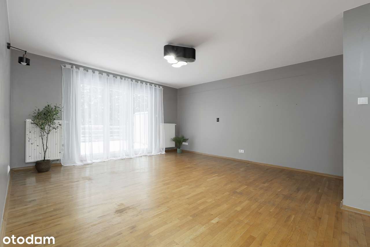 Przestronne mieszkanie z tarasem – idealne do własnej aranżacji-3