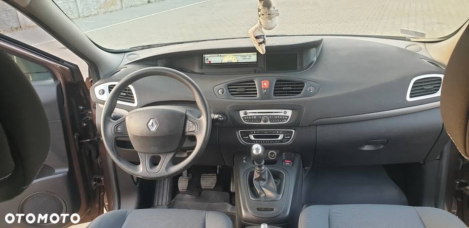 Renault Scenic dCi 110 Expression - 9