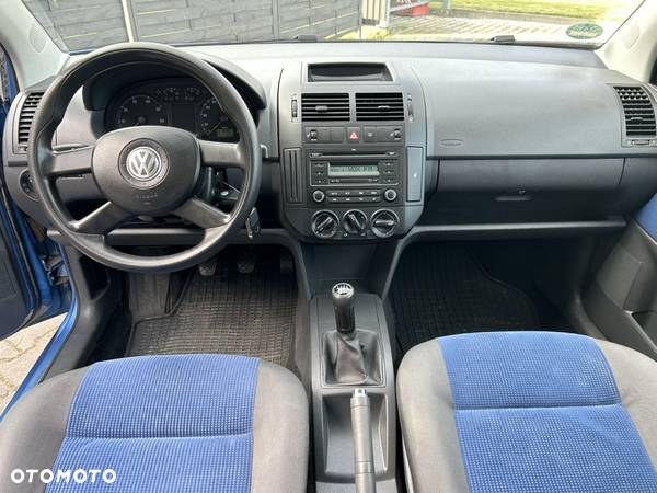 Volkswagen Polo 1.4 16V Trendline - 13