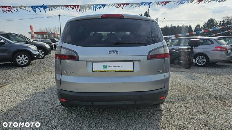 Ford S-Max - 29