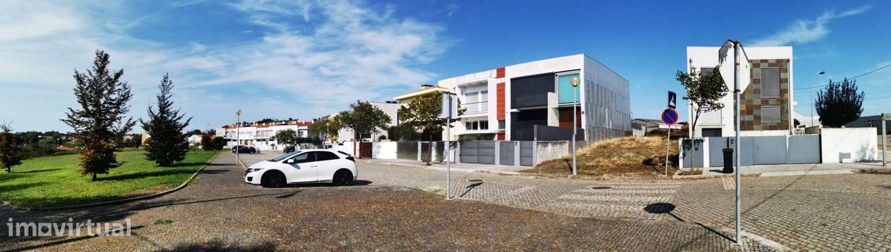 Terreno em Zona Nobre à venda na Rua de Maria da Glória Farinha, 50 - Grande imagem: 5/13