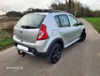 Dacia Sandero Stepway 1.6 - 5