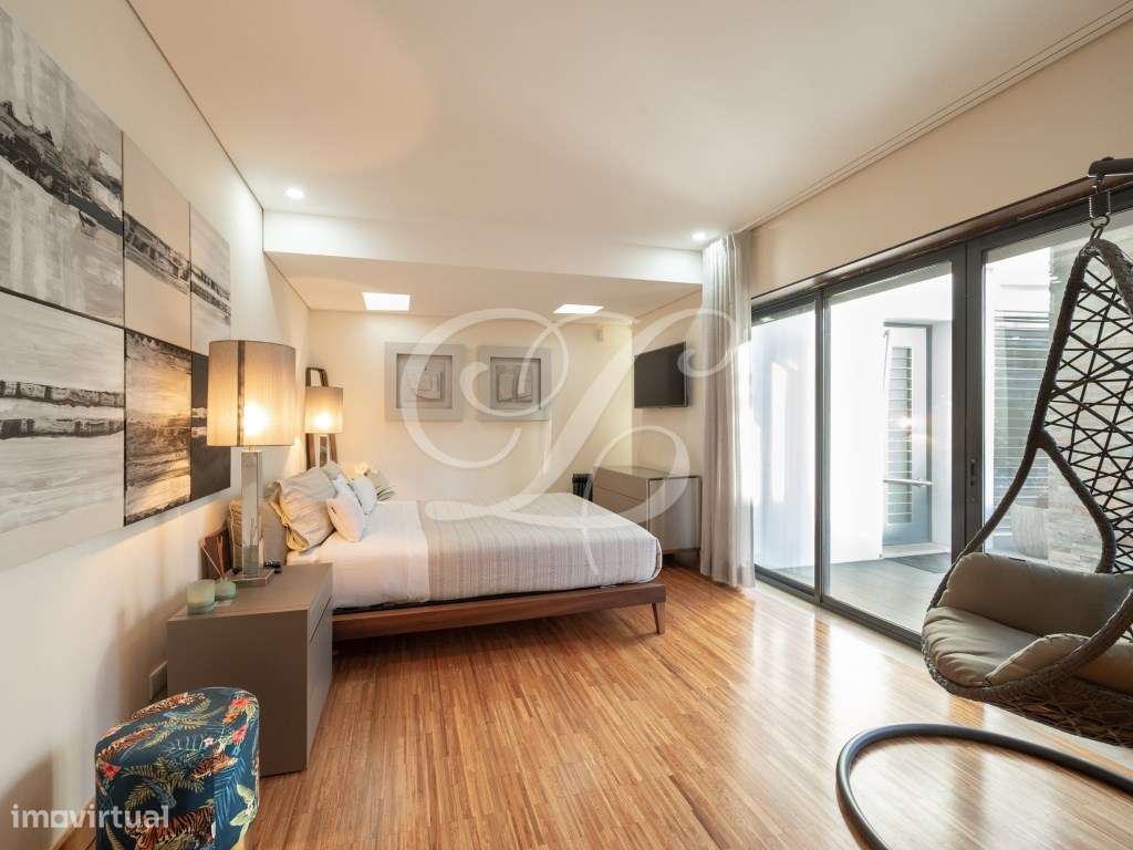 Moradia T4+1 com piscina, jardim relvado e área de barbecue | Cascais-51