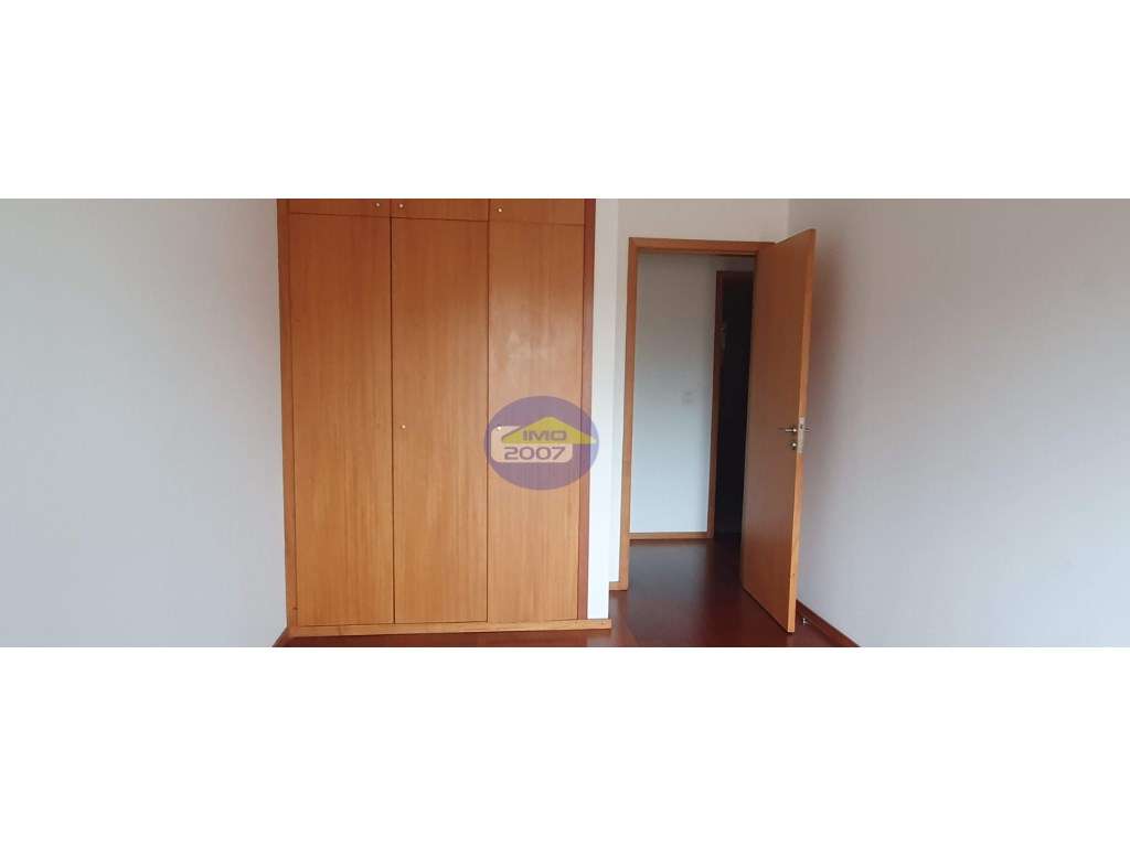 Apartamento T3 em Oliveira do Douro-9