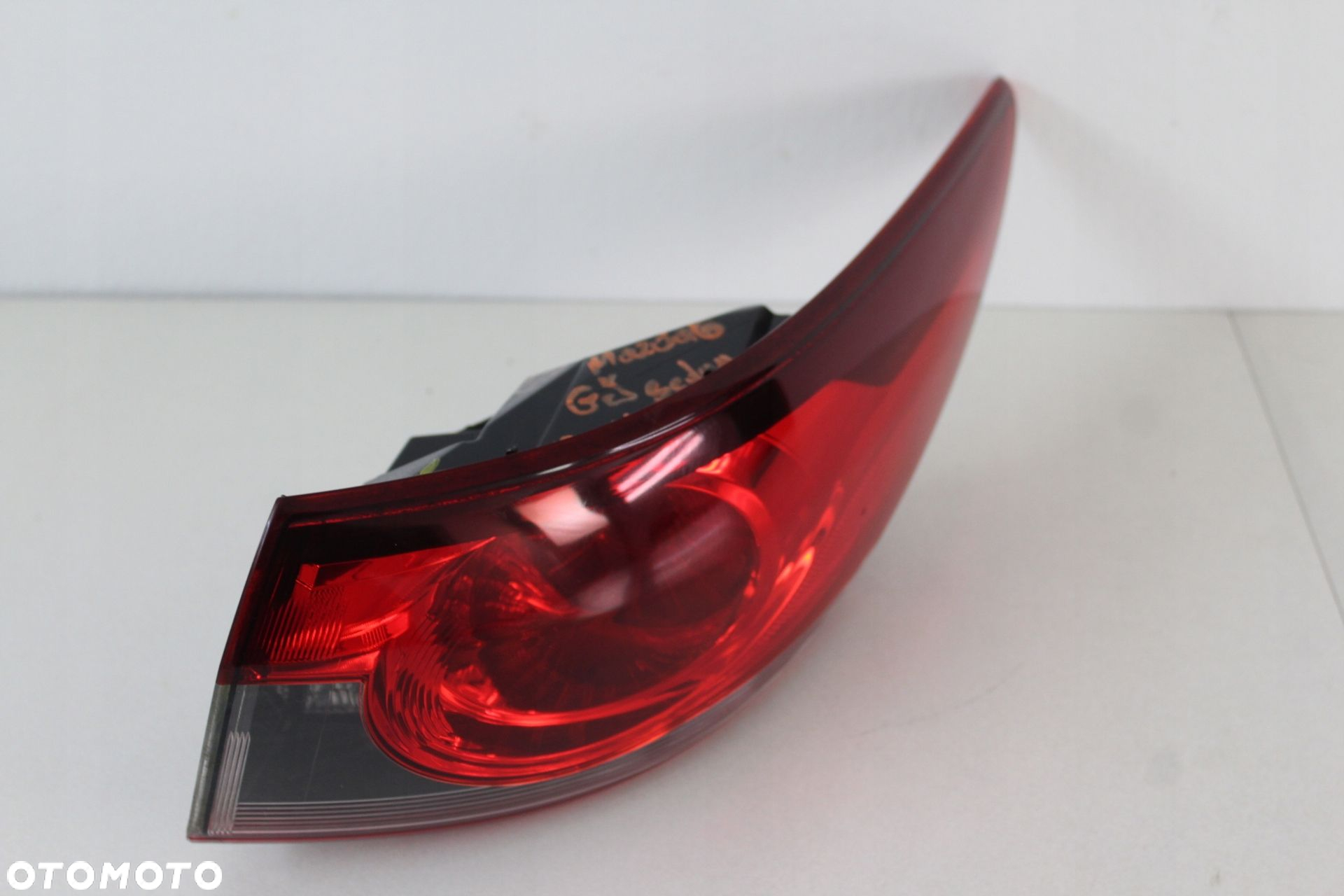 LAMPA PRAWY TYL TYLNA MAZDA 6 GJ SEDAN 12-14R - 2