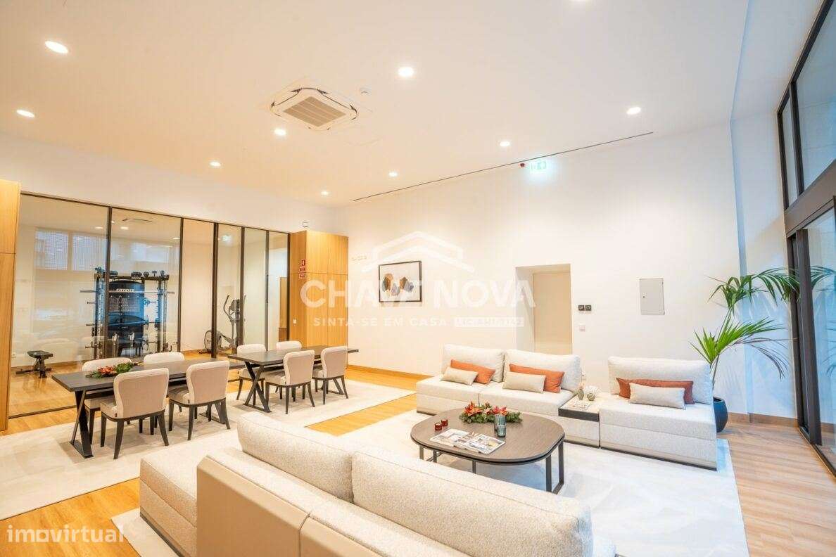 Apartamento T1 mobilado no coração do Porto – Camões 800-14