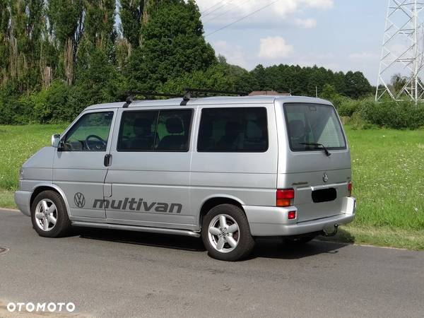 Volkswagen Multivan - 13