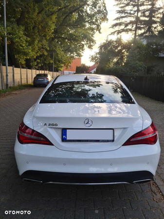 Mercedes-Benz CLA 200 7G-DCT - 8