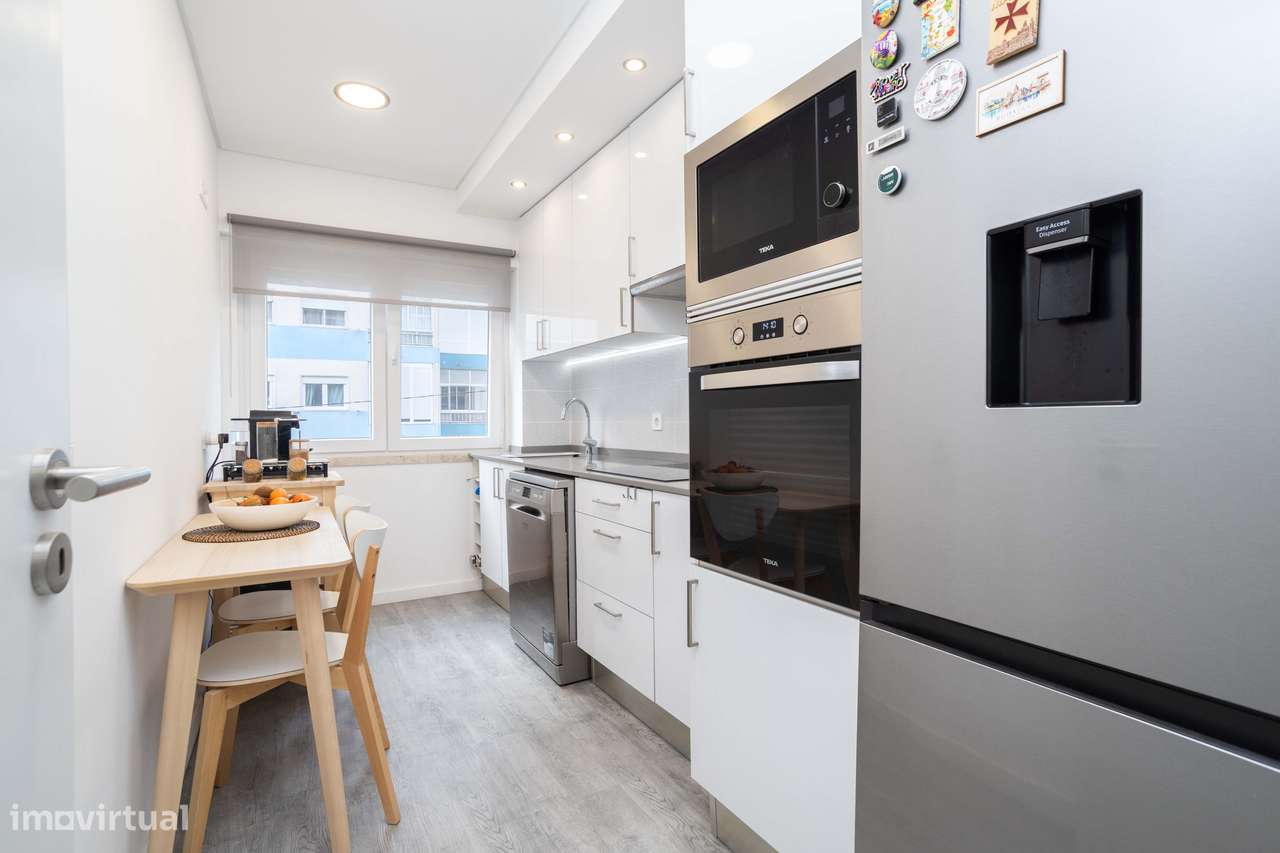 T2 Torre da Marinha - Totalmente Remodelado - Grande imagem: 5/20