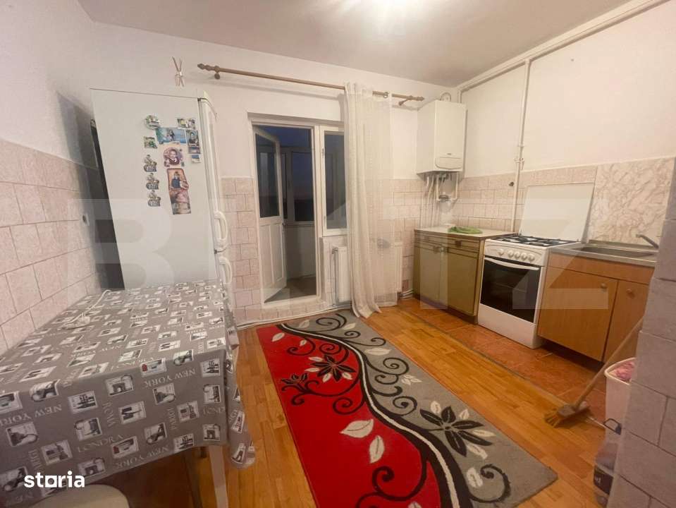 Apartament 3 camere, 70 mp si balcon inchis-6