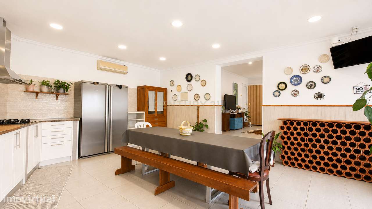 Moradia T3 em lote de 936m2 em Vila Alegre, Fernão Ferro-8