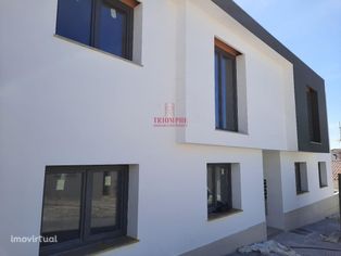 Apartamento T2 Novo Terraço Piscina 5m Praia Ferrel, Peniche