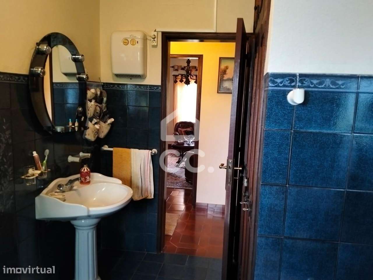 Moradia T5 inserida em lote de 376 m²-16