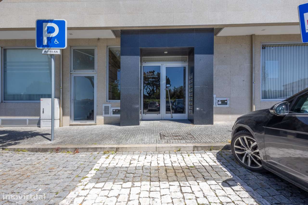Excelente apartamento T3 no centro da Trofa-11