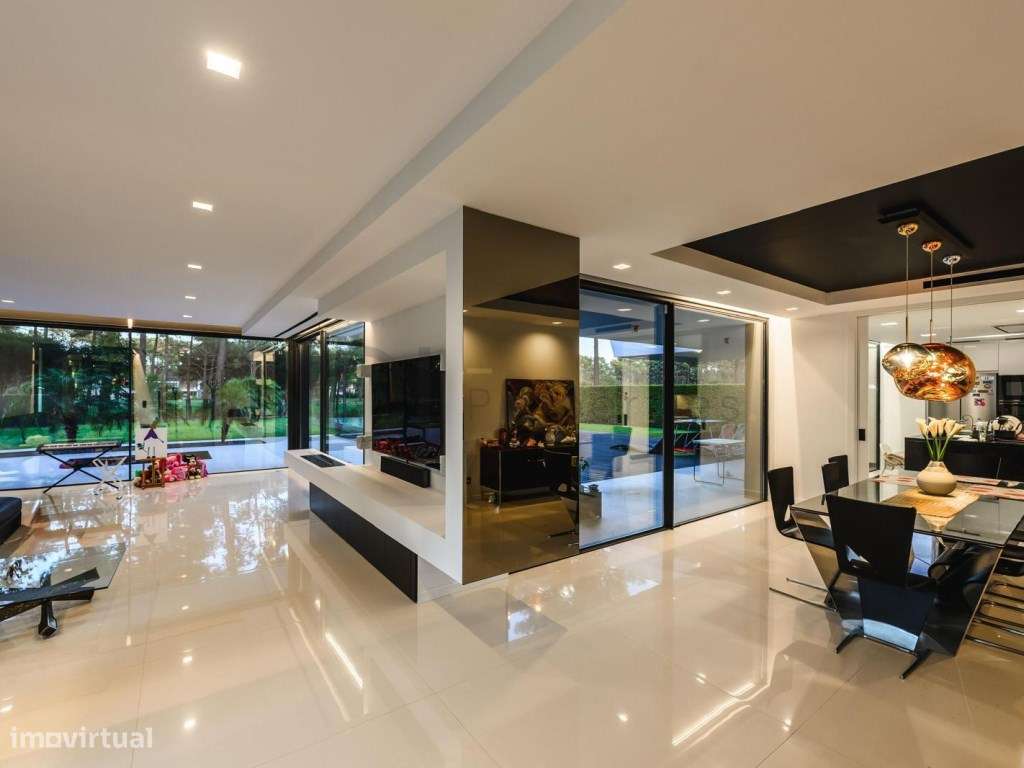 Moradia de design contemporâneo T5 na Herdade da Aroeira | 1ª Linha... - Grande imagem: 5/14