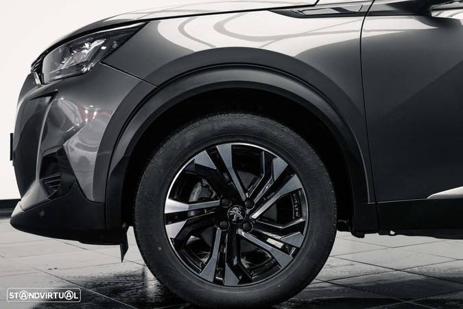 Peugeot 2008 1.2 PureTech Active EAT8 - 11