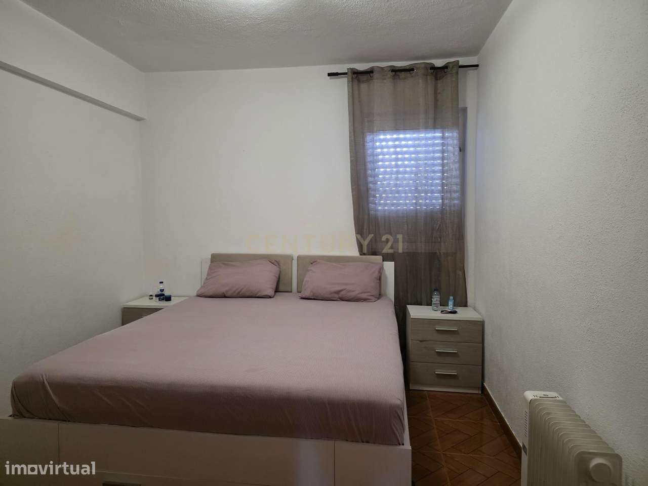 Apartamento T3 em Monte Abraão com bons acessos e proximidade a Lisboa-15