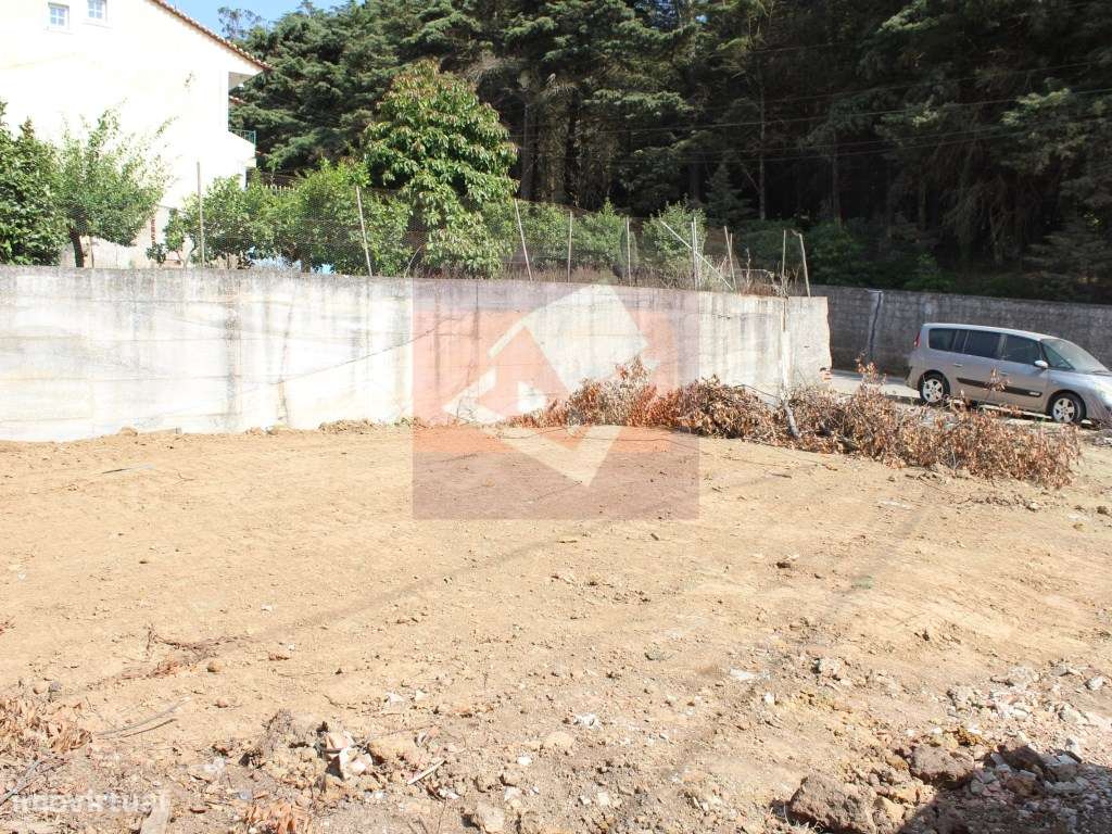Terreno urbano no Bairro dos Pedrogãos em Caneças-12
