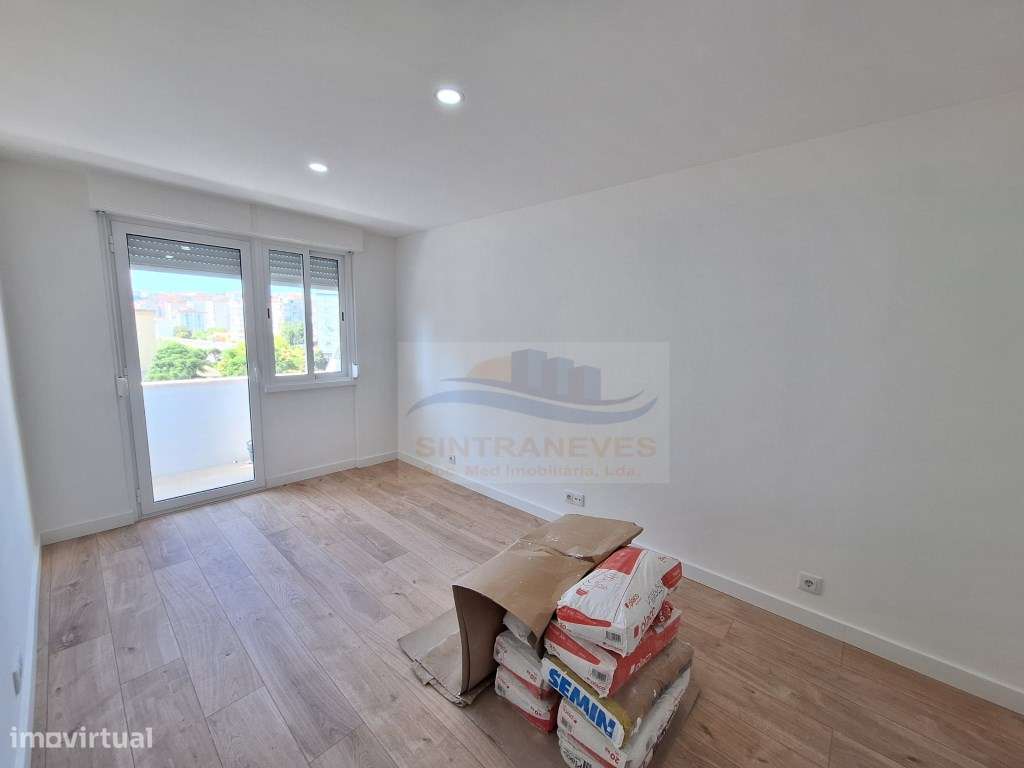 T3 Falagueira Metro, em remodelação total, 2 varandas-6