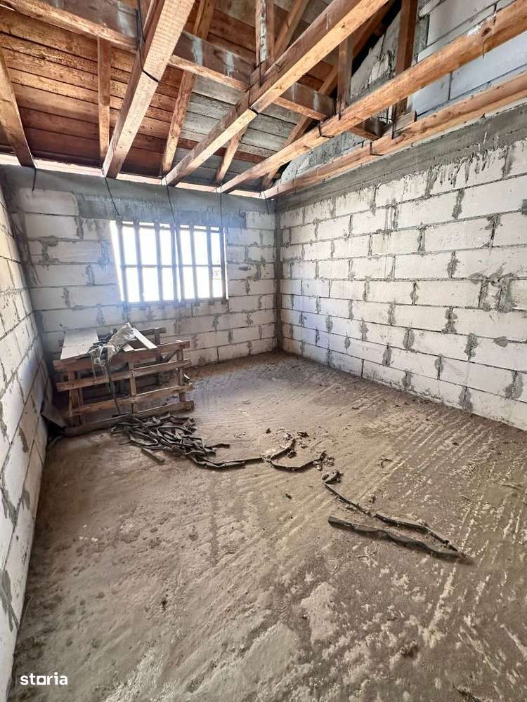 Casa cu 5 camere de vânzare în zona Vidin - Imagine principală: 4/12