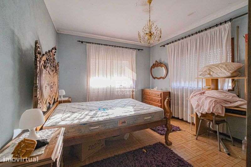 Moradia V3 + Potencial T2 Independente | Ideal p/ Investimento - Grande imagem: 5/12