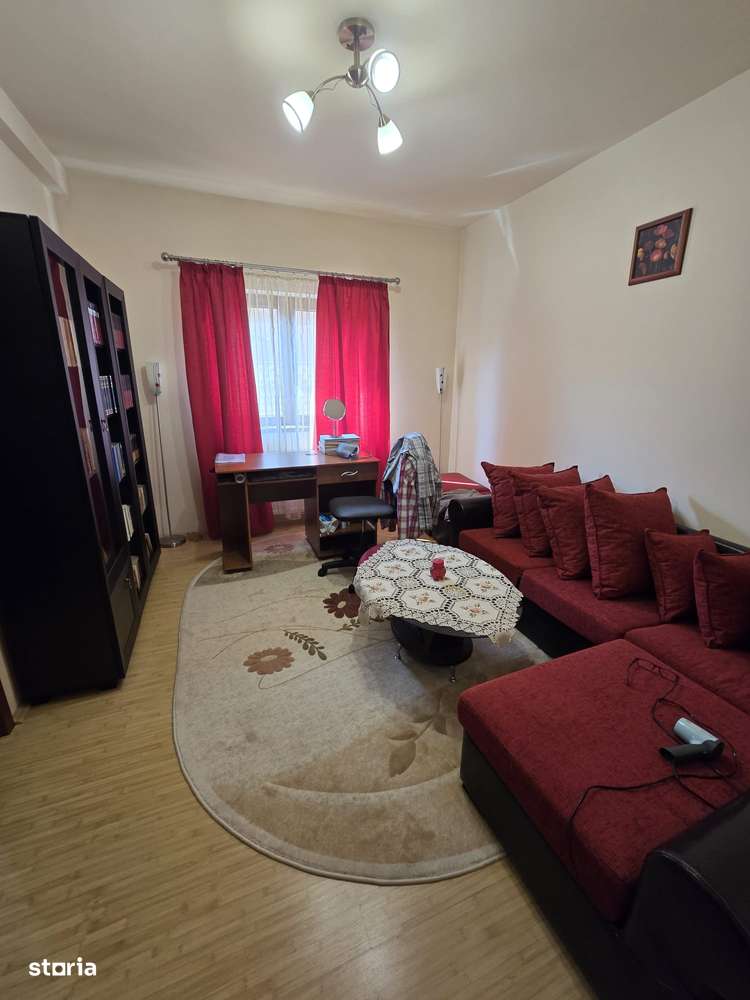 Casă Individuală cu 8 Camere și 4 Băi –  Ciarda Roșie - 375.000 Euro-5